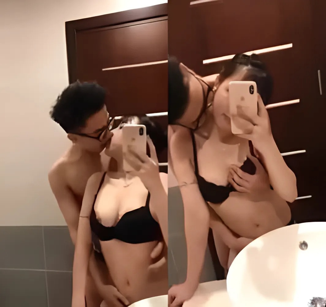 在浴室里操妓女